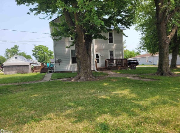 110 N College, Agency, IA 52530