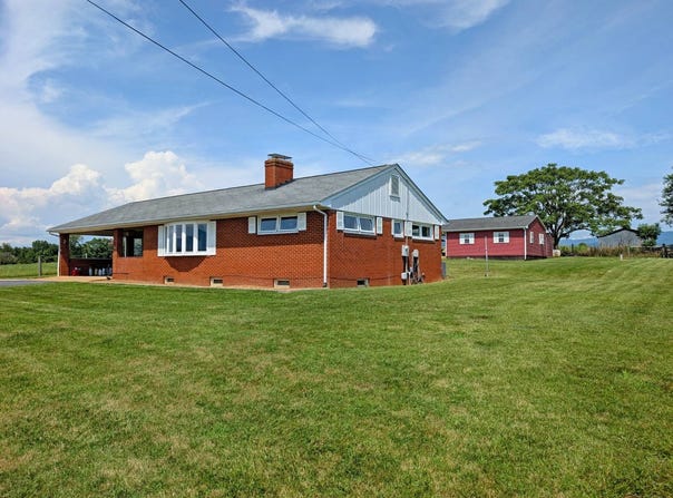 2308 N Eastside Hwy, Elkton, VA 22827