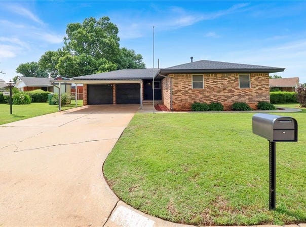 1910 Janeen Street, Yukon, OK 73099