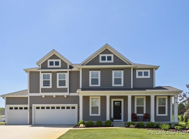 6830 Golden View, Grand Rapids, MI 49512