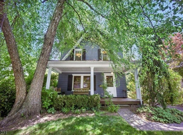 76 MEADOWBROOK Rd, Millburn Twp., NJ 07078-2546