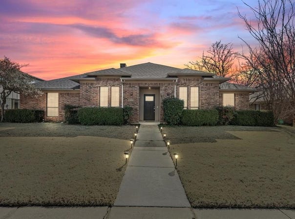 2220 Cedar Circle, Carrollton, TX 75006