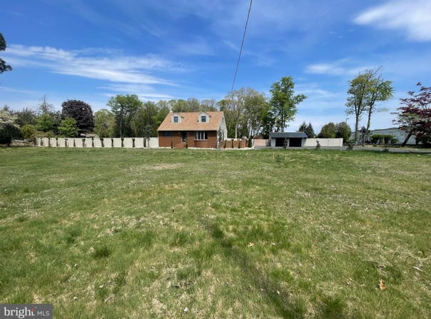 862 JOHNSON Road, SICKLERVILLE, NJ 08081