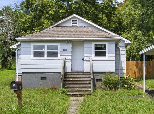 806 Commerce St, Loudon, TN 37774