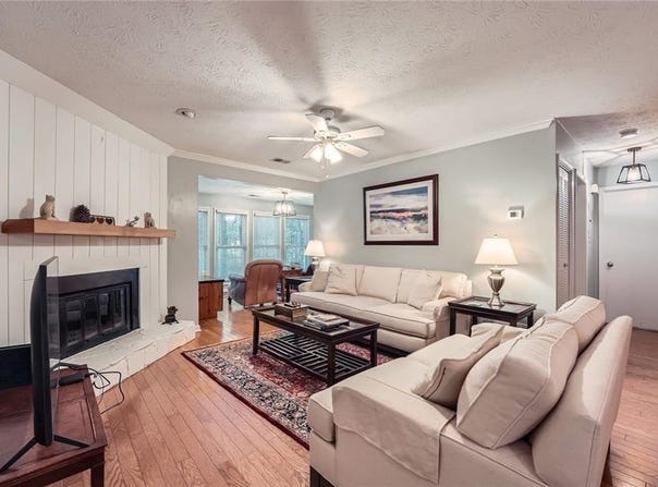 1204 Lake Pointe Circle, Roswell, GA 30075