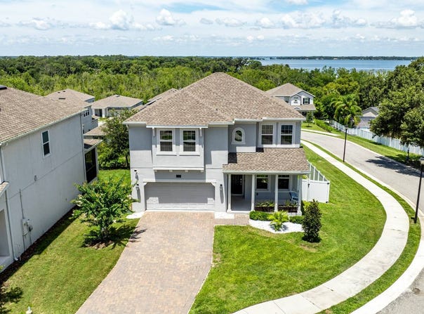 1131 Dora Parc Ln, Mount Dora, FL 32757
