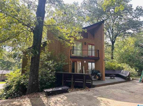 30 WILSON DRIVE, CHILDERSBURG, AL 35044