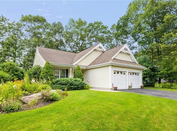 24 INTERVALE Road, Smithfield, RI 02917