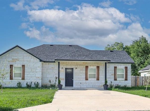 308 NW 1st Street, Kerens, TX 75144