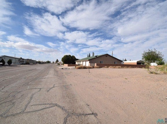 S Las Cruces St., Deming, NM 88030