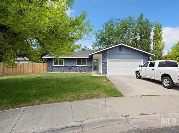 551 Park Meadows Circle, Twin Falls, ID 83301