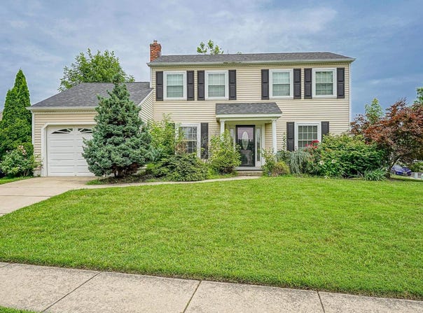 38 NOTTINGHAM ROAD, MARLTON, NJ 08053