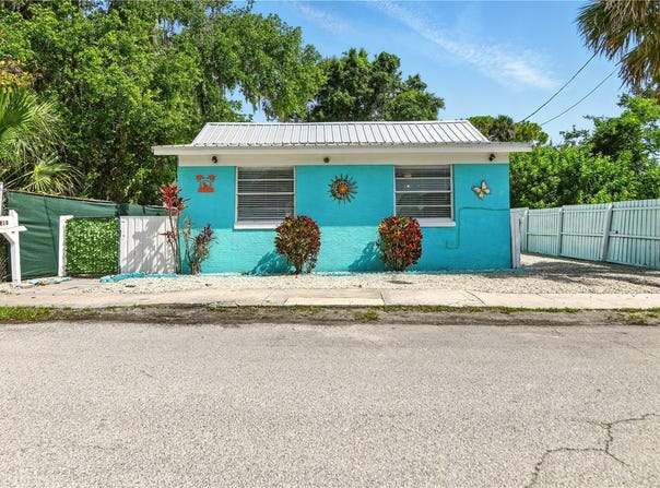 318 PALM STREET, NEW SMYRNA BEACH, FL 32168