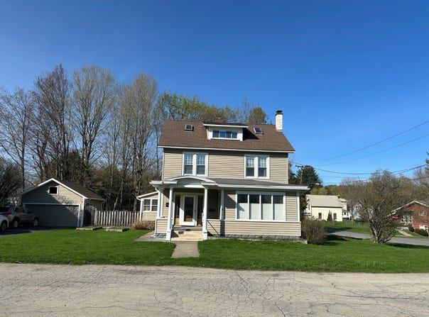 27 Spofford Square, Dolgeville, NY 13329