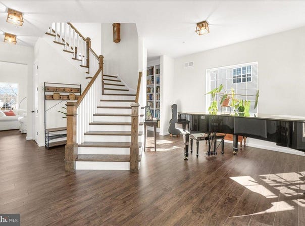 2704 HILLFIELD DRIVE, FREDERICK, MD 21702