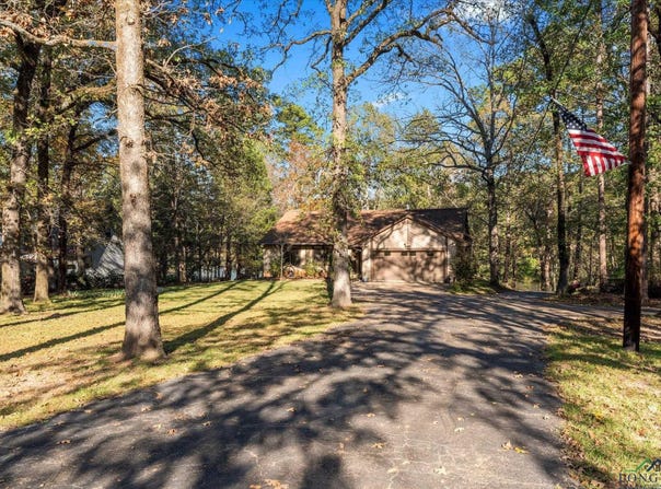 1483 County Road 1596, Avinger, TX 75630