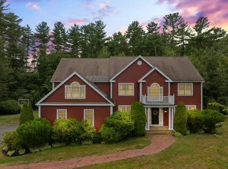 7 Tanglewood Dr, Easton, MA 02356