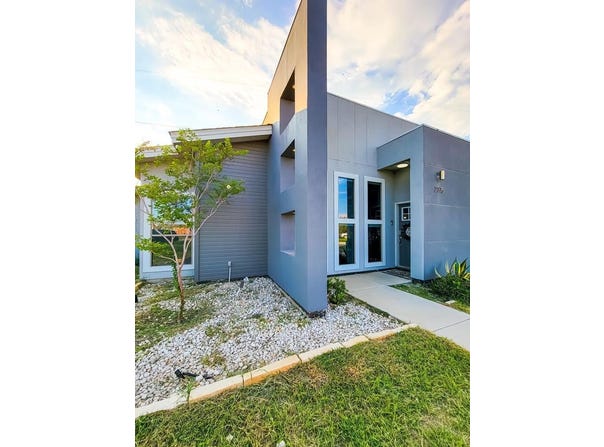2375 Oak Breeze, Eagle Pass, TX 78852