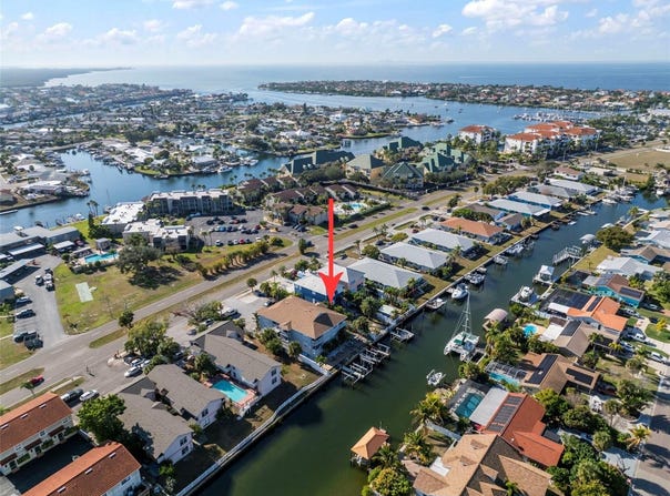 1013 APOLLO BEACH Boulevard, APOLLO BEACH, FL 33572