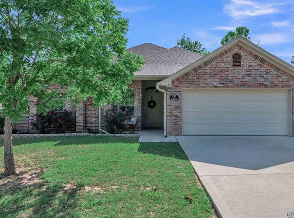 112 Labrador Lane, Hallsville, TX 75650