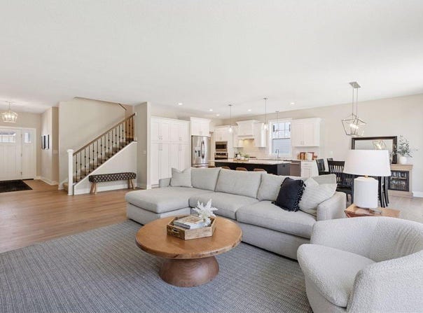 790 Summerbrooke Court, Eagan, MN 55123