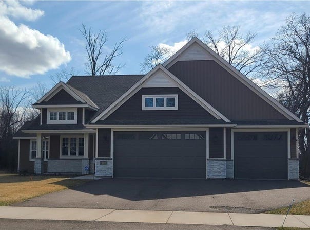 4772 381st Trail, North Branch, MN 55056