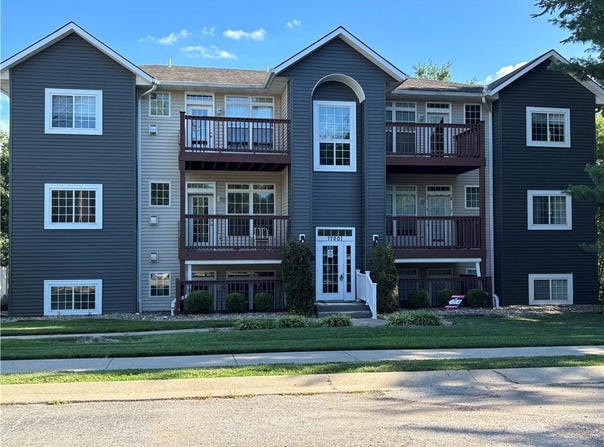 17201 E 32nd Street S, Independence, MO 64055