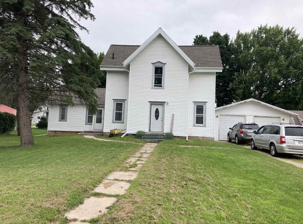 401 W Daley St Street, Spring Green, WI 53588