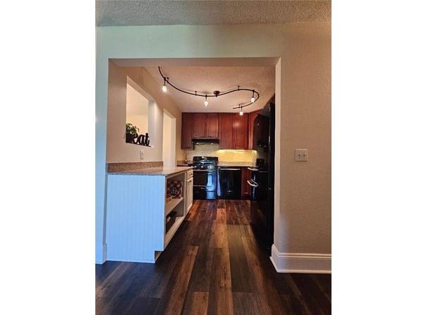 3420 Golfview Drive, Eagan, MN 55123
