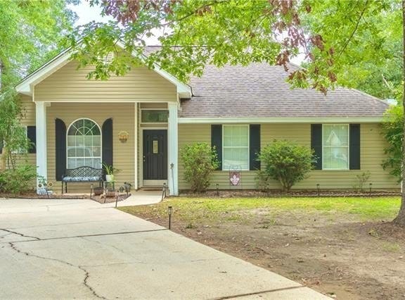 2342 DOE Court, Mandeville, LA 70448