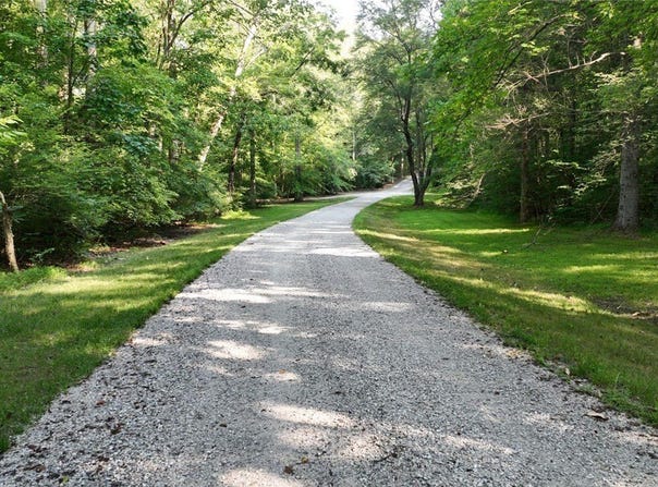 02  Strawberry Run, Crozier, VA 23039