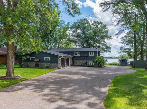 13772 Memorywood Drive, Baxter, MN 56425