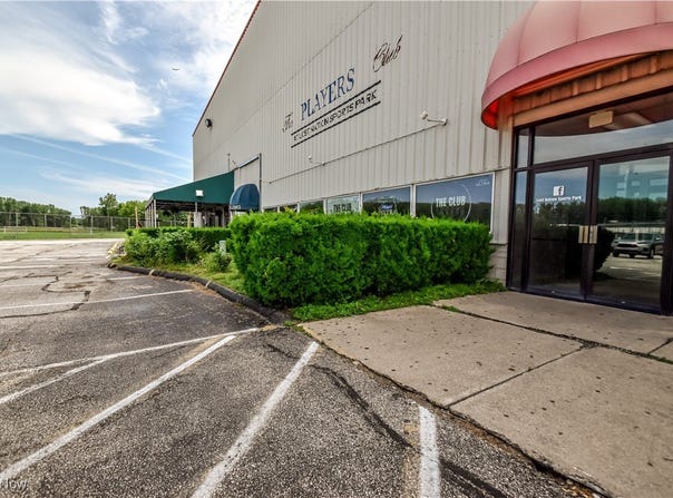 38630 Jet Center Place, Willoughby, OH 44094