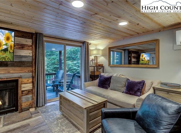 76 Creekside Drive, Banner Elk, NC 28604