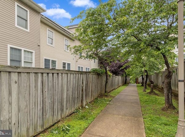 843 MARJORIE COURT SE, WASHINGTON, DC 20032