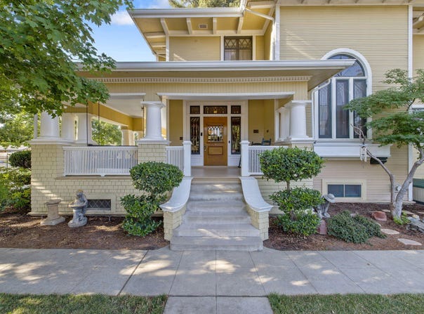 631 N Encina Street, Visalia, CA 93291