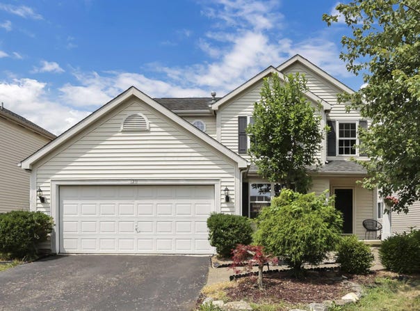 1211 Walker Springs Drive, Blacklick, OH 43004