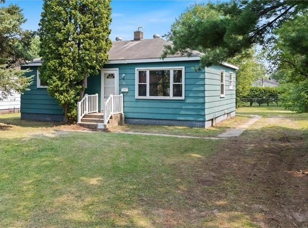 908 Clover Lane, Grand Rapids, MN 55744