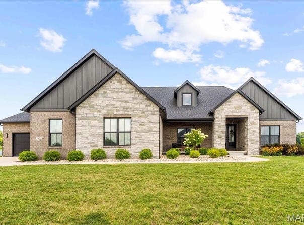 3828 Tanzanite Trail, Edwardsville, IL 62025