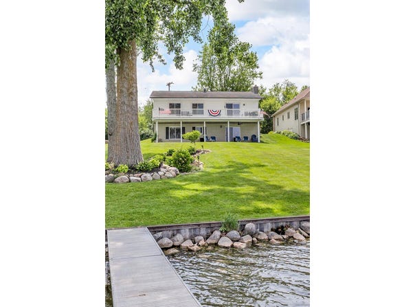 11786 E Sauk Trail, Jerome, MI 49249