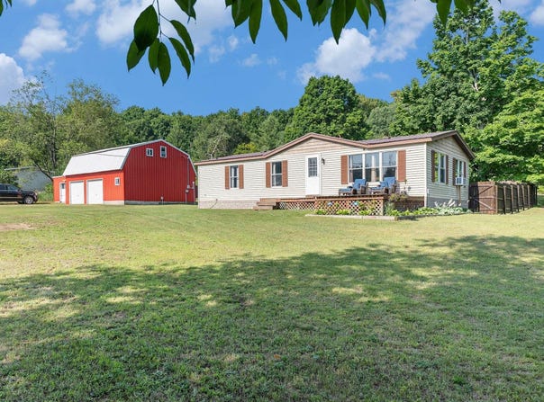 9792 Deal Road, Williamsburg, MI 49690