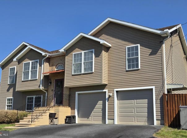 2617 GILES MILL RD, BUNKER HILL, WV 25413