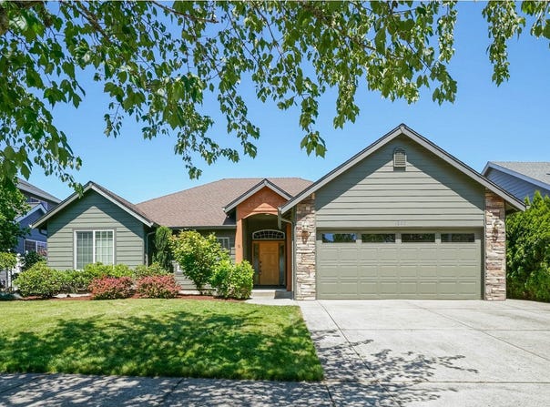 1897 NE LUCY BELLE ST, McMinnville, OR 97128