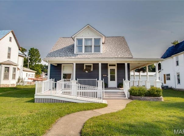 408 N N Main Street, Carrollton, IL 62016