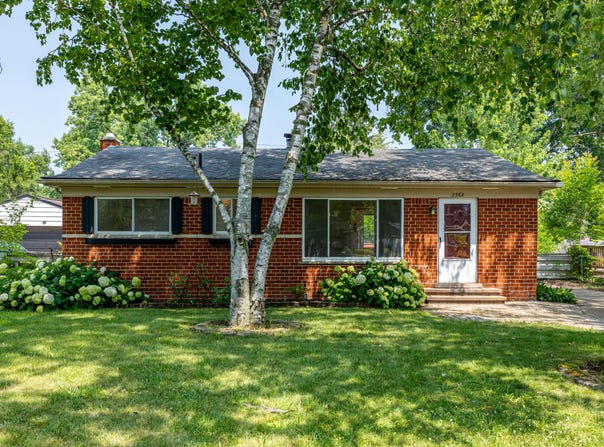 2362 Mckinley Avenue, Ypsilanti, MI 48197