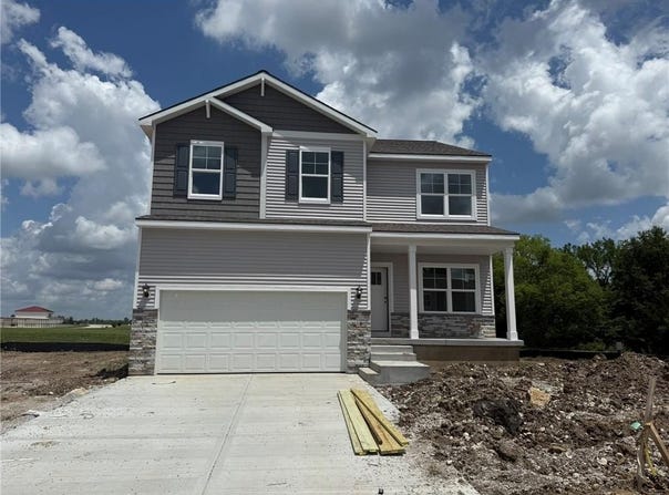 11020 E Ridge Court, Peculiar, MO 64078