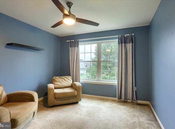 16 BLACKBERRY LANE, PALMYRA, PA 17078
