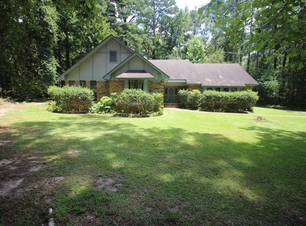356 Reedy Creek Road, Laurel, MS 39443
