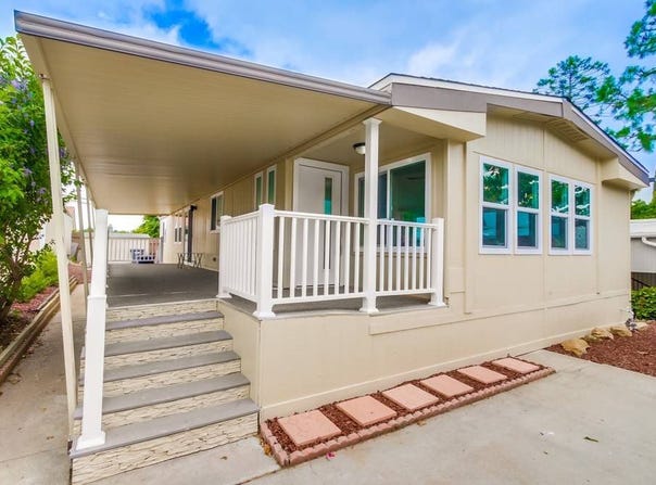 1120 Pepper Dr., El Cajon, CA 92021