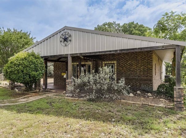 3625 Carla Court, Granbury, TX 76049